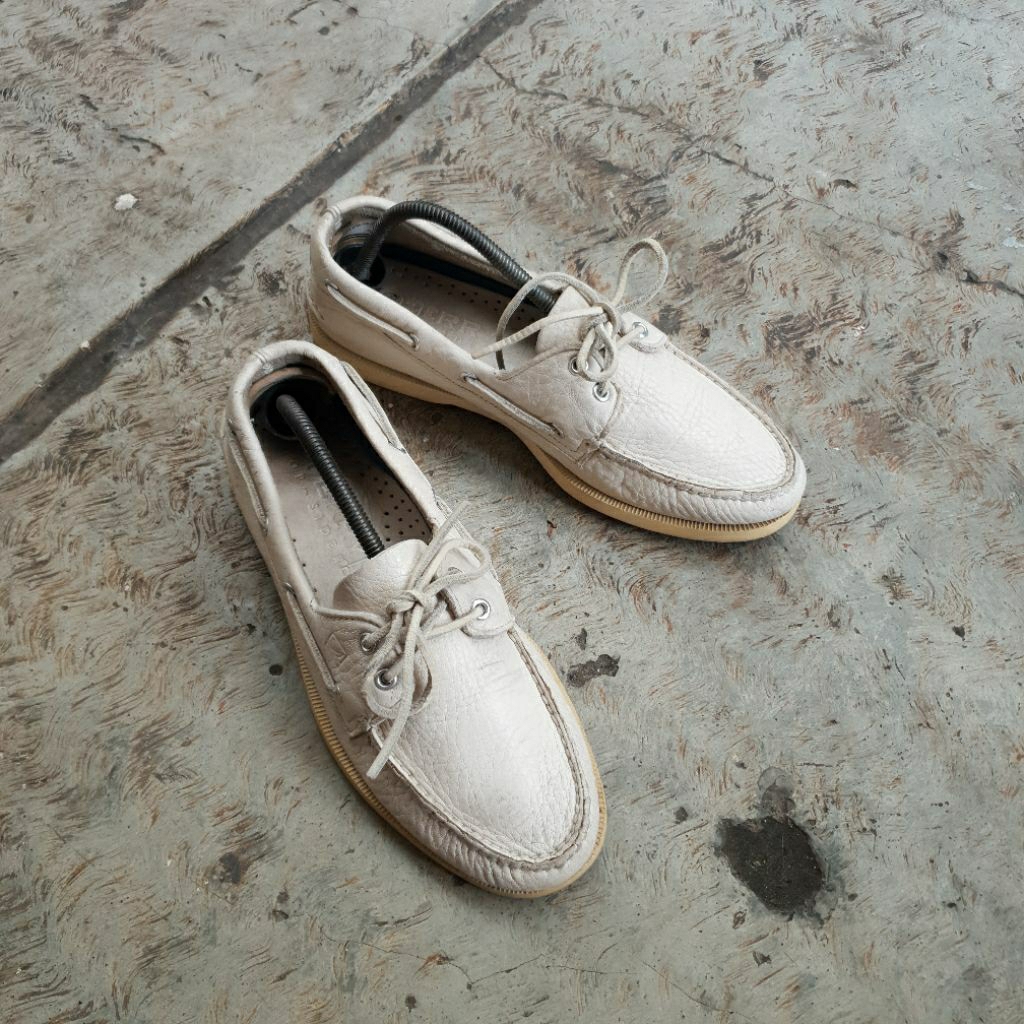 SEPATU SECOND SPERRY TOP SIDER BROKEN WHITE LOAFERS ORIGINAL