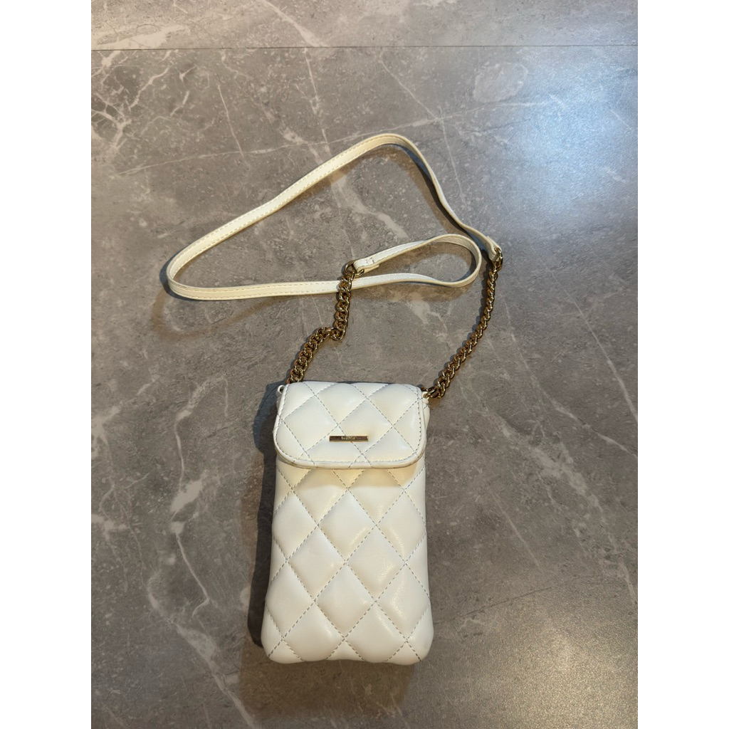 Tas Sling HP Bershka, I Phone 15 pro masuk