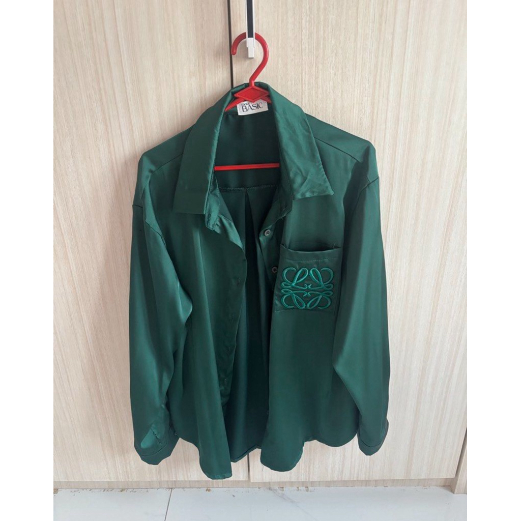 Preloved Kemeja Loewe