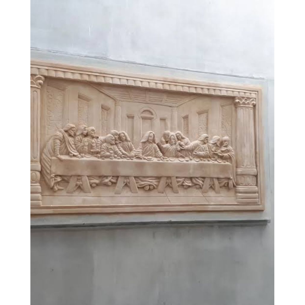 relief batu ukir batu alam perjamuan custom