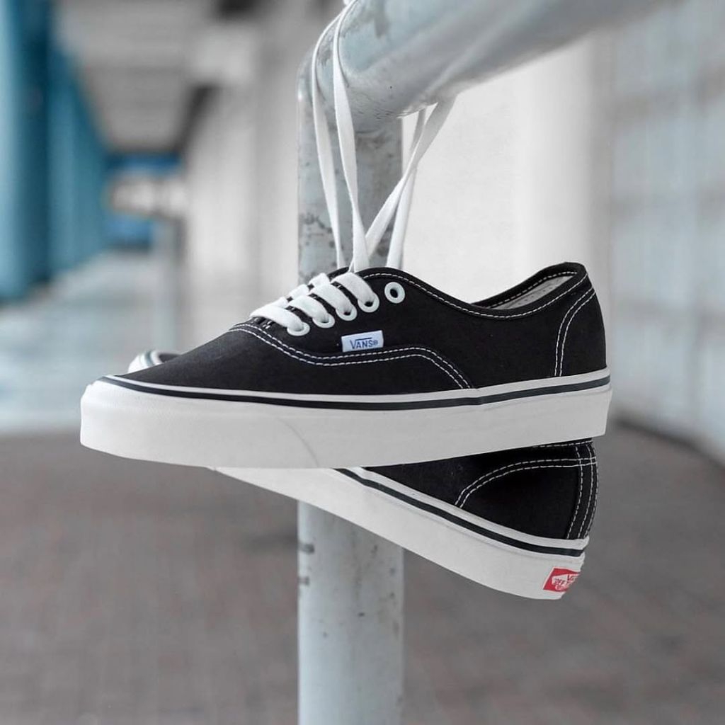 Authentic 44 DX Anaheim Factory Black White