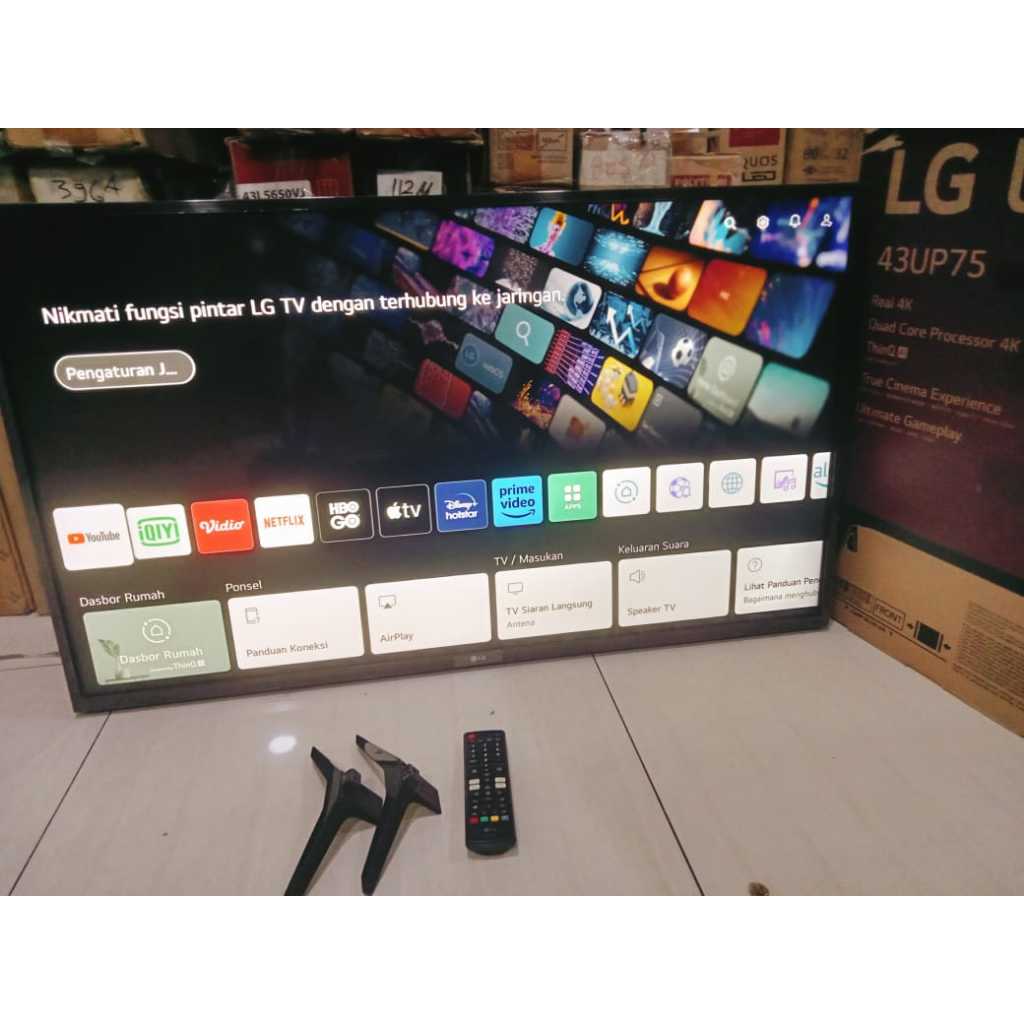 TV LED LG 43 IN 4K UHD SMART TV YOUTUBE DIGITAL TV KONDISI BEKAS PEMAKAIAN 5937F