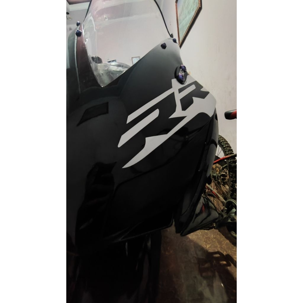 stiker batok depan RR model bmw s1000 rr cbr 150r k45a lokal warna bisa request