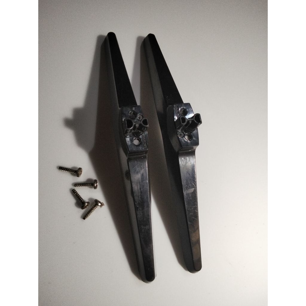 KAKI DUDUKAN STAND TV PANASONIC TH-43F306G TH43F306G 43F306