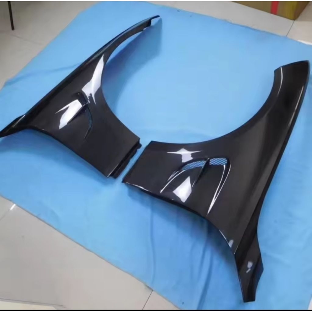 Pender bmw f30 gts carbon kevlar