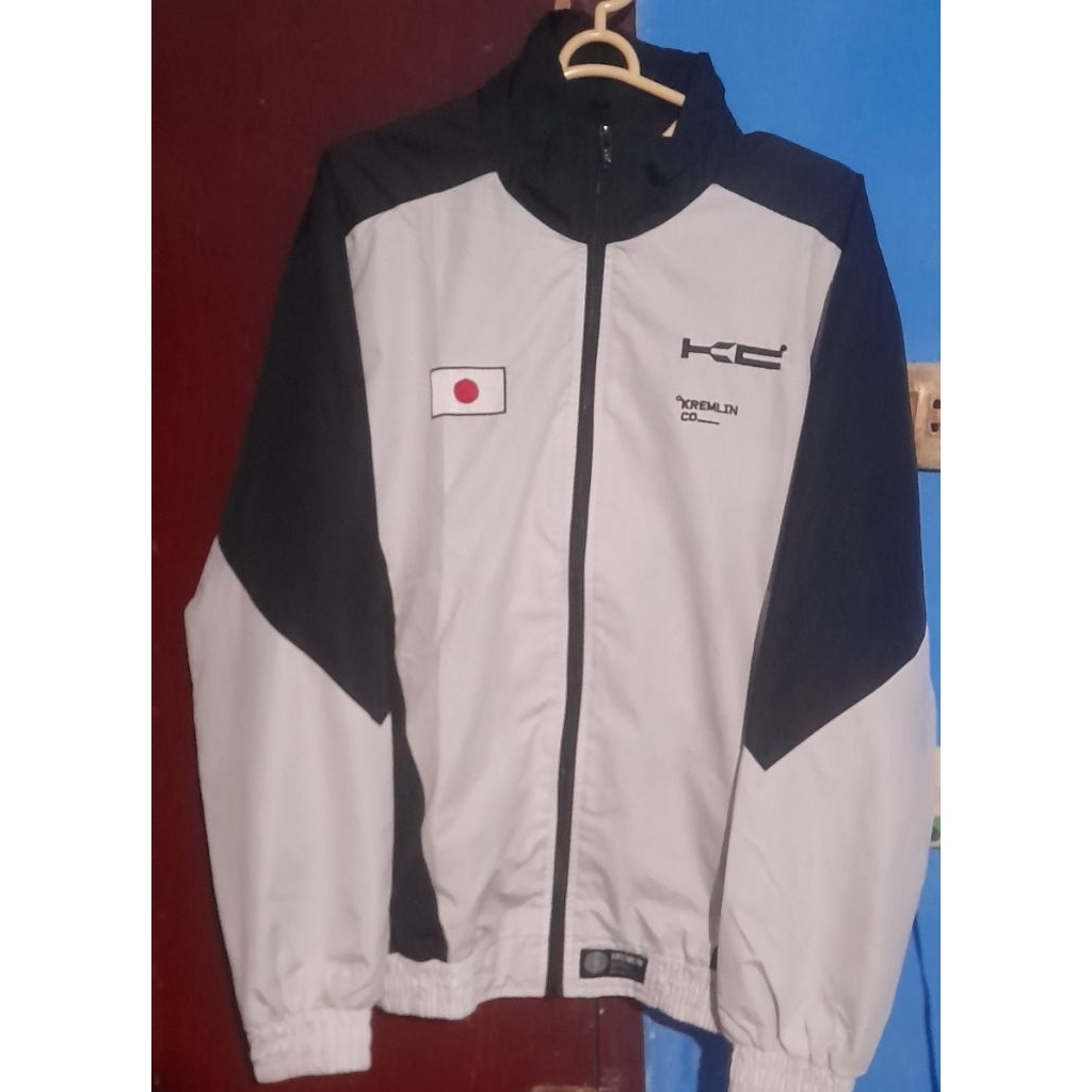 Preloved Jacket Kremlin Size M