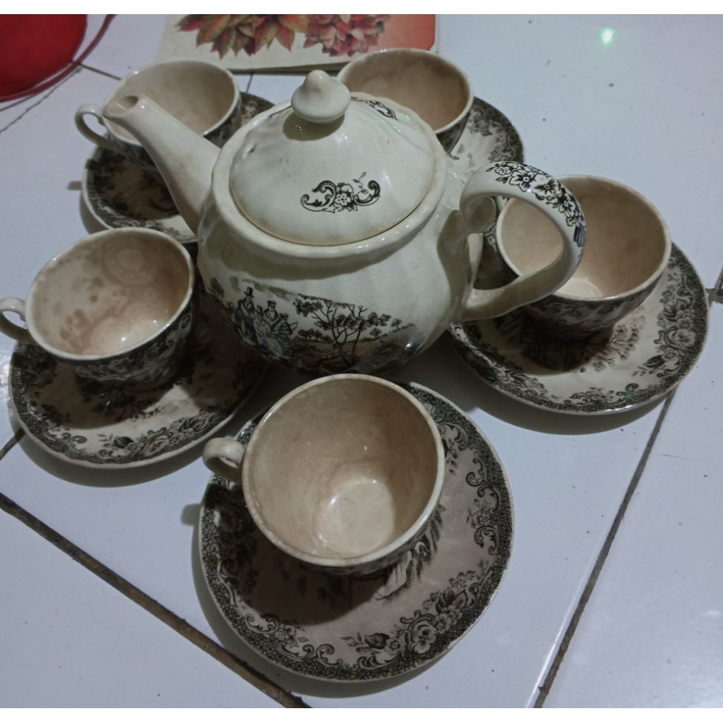 Vintage Teaset Keramik Eropa Antik by Johnson Bros