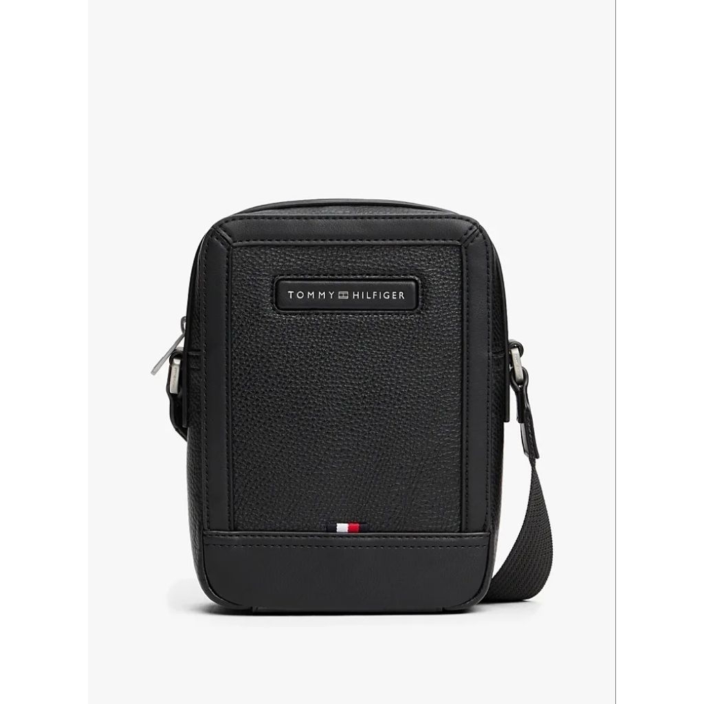 Tommy Hilfiger Men's THRAM14011BD Pebble Grain Logo Crossbody Reporter Bag Tas Selempang Pria - Blac