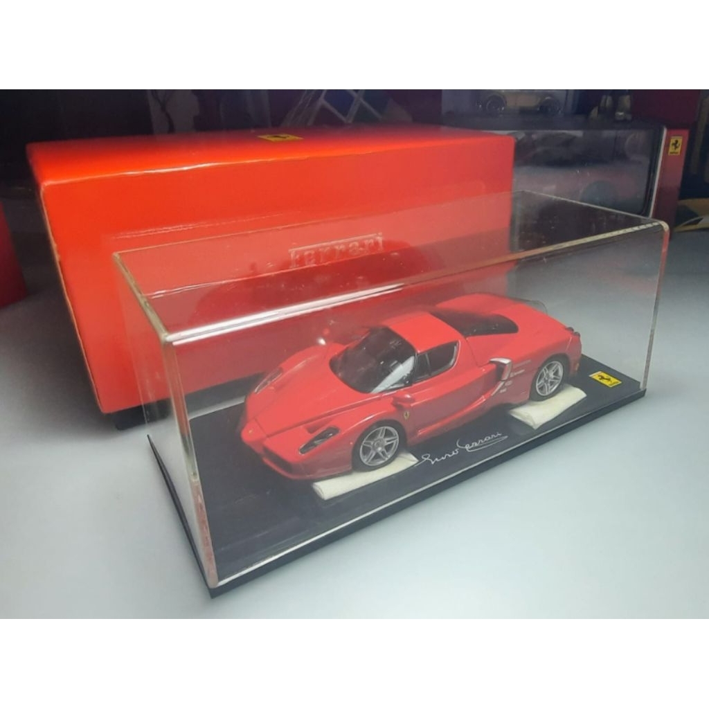 Kyosho Enzo Ferrari Diecast 1/43