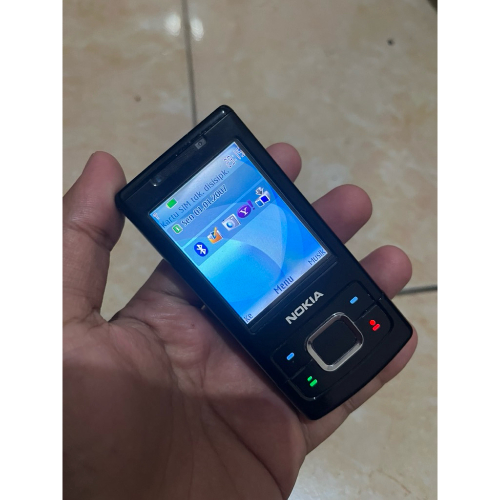Nokia 6500 Slide