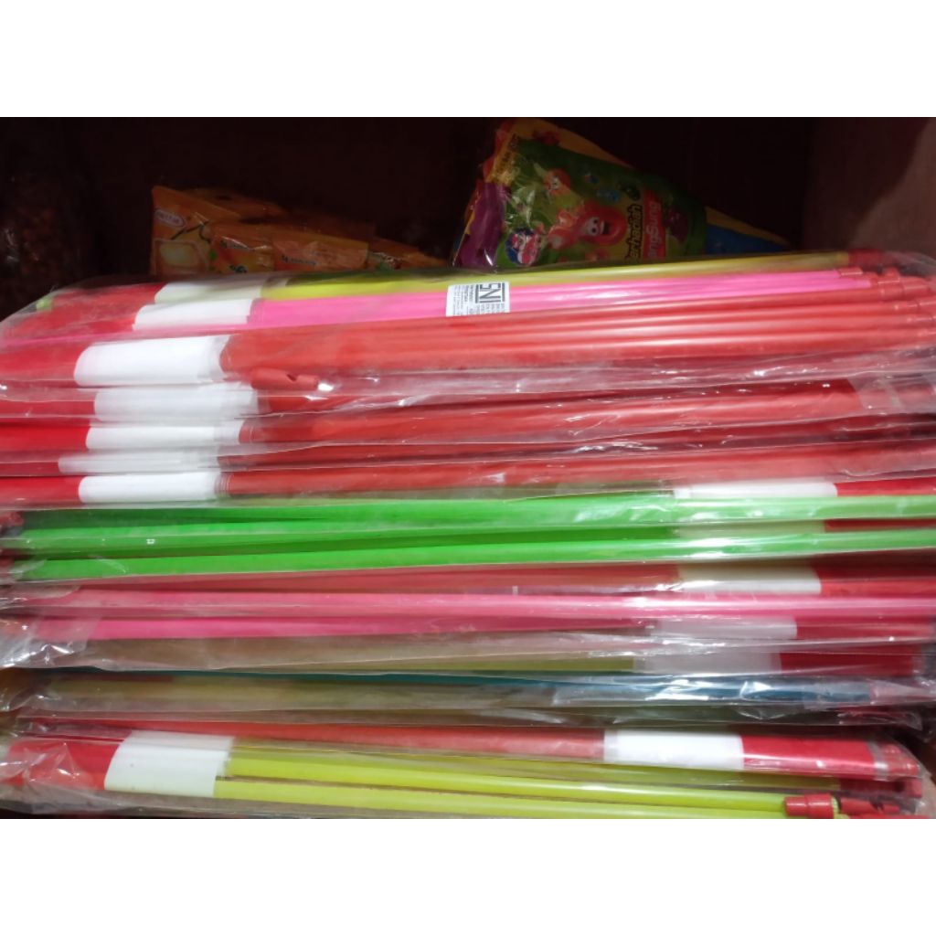 Bendera Merah Putih GAGANG Isi 20 pcs / Bendera Plastik / Bendera Indonesia / MAINAN