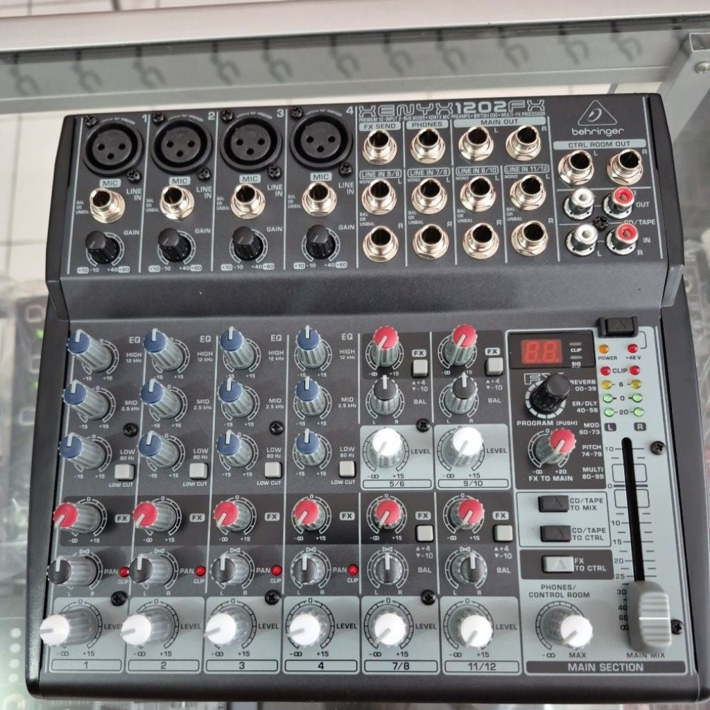 MIXER BEHRINGER XENYX 1202 FX
