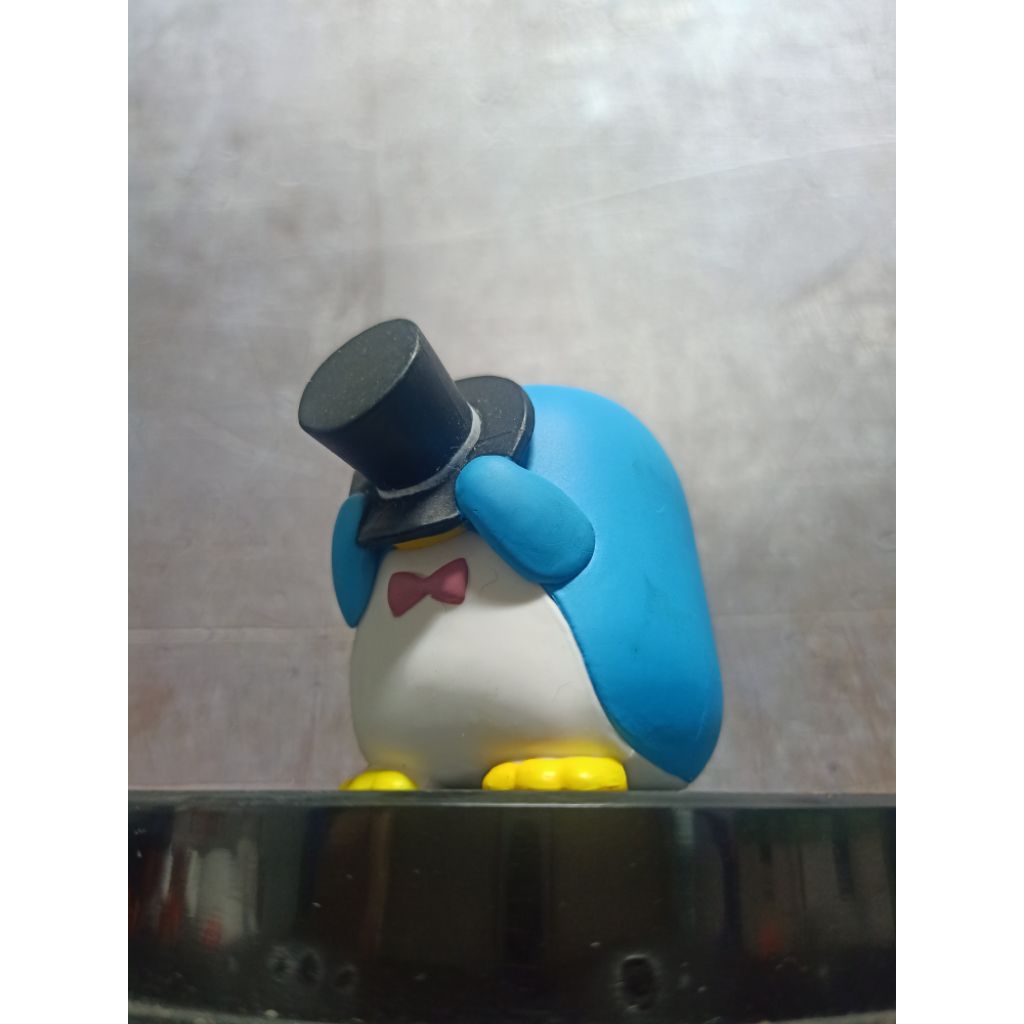 Figure Sanrio Character Tuxedo Sam Shy