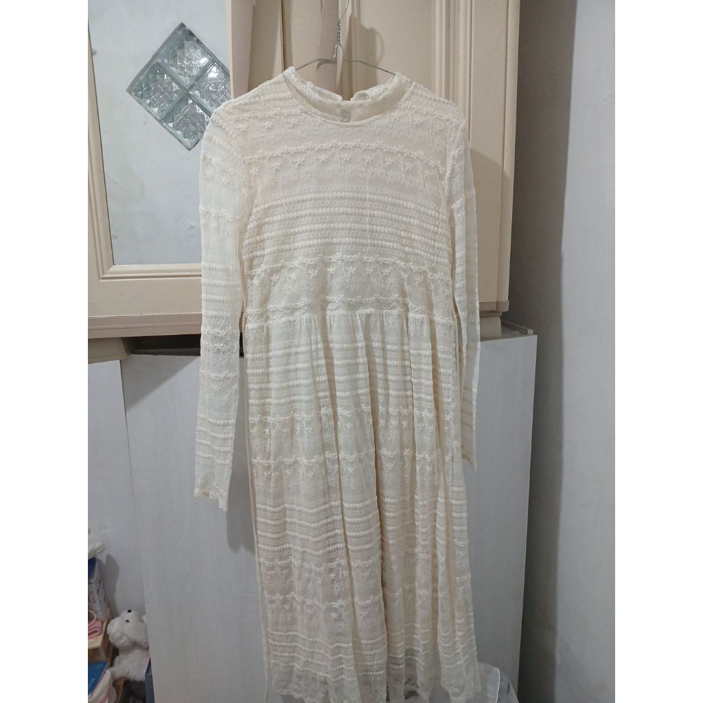 PRELOVED BAJU ARTEMIST.CO