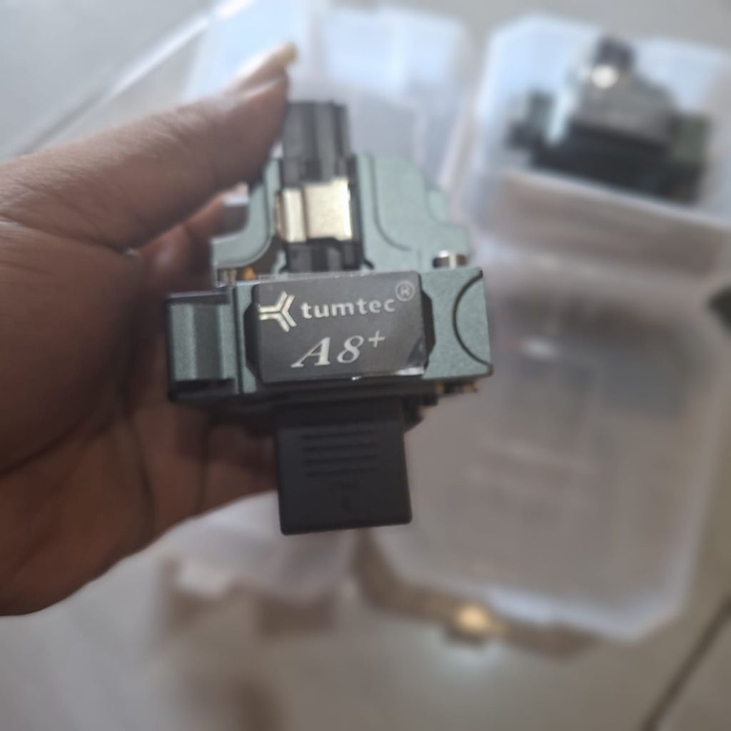 cleaver tumtec a8+/CLEAVER TUMTEC A8+ BARU