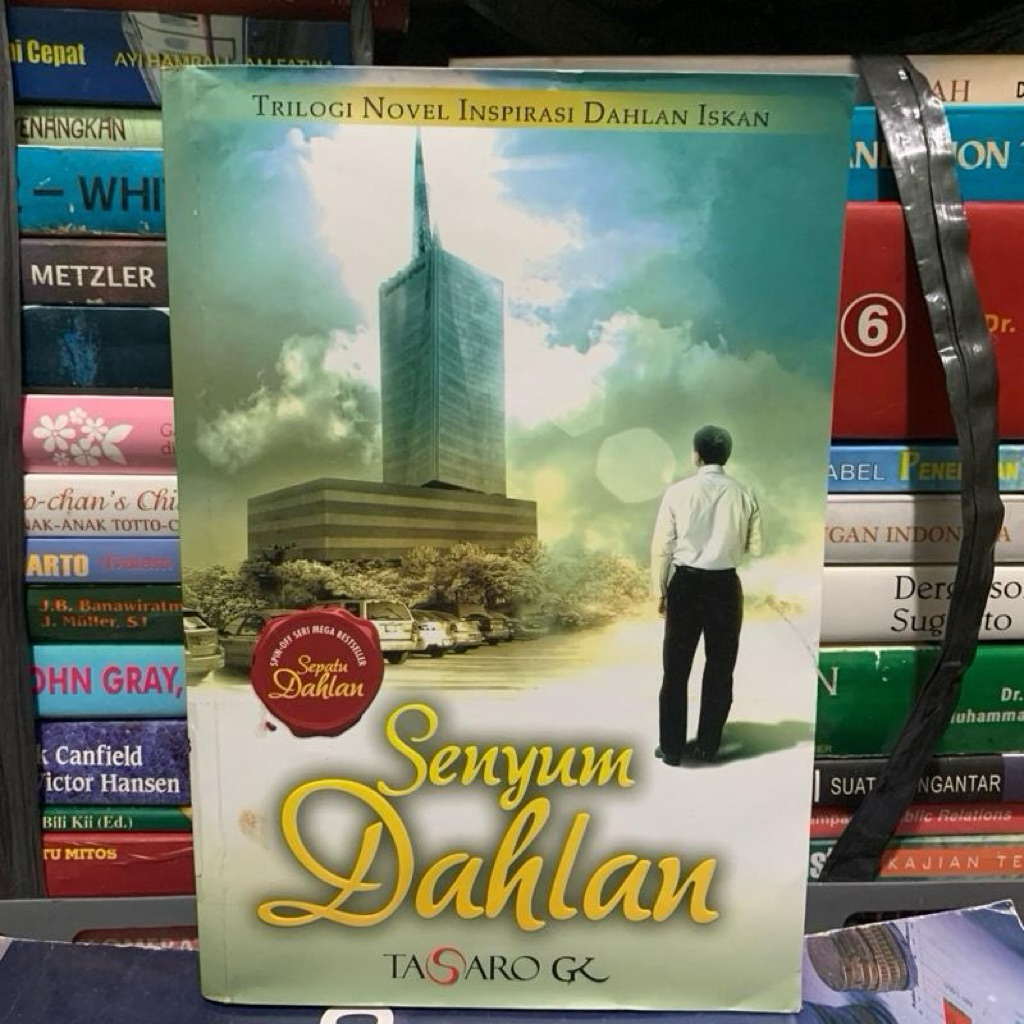 Senyum dahlan trilogi novel inspirasi dahlan iskan ORIGINAL