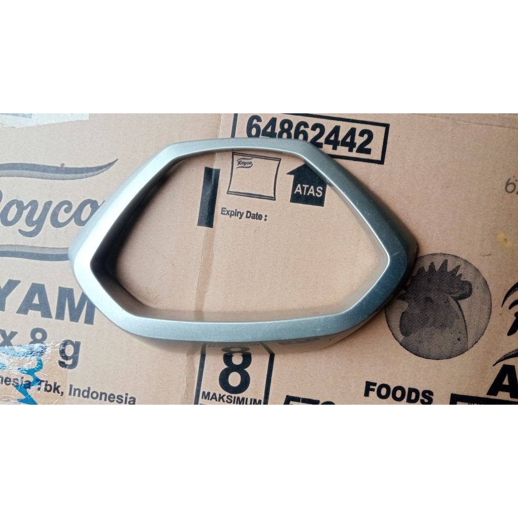cover  list frame spidometer Yamaha lexi ORI bekas