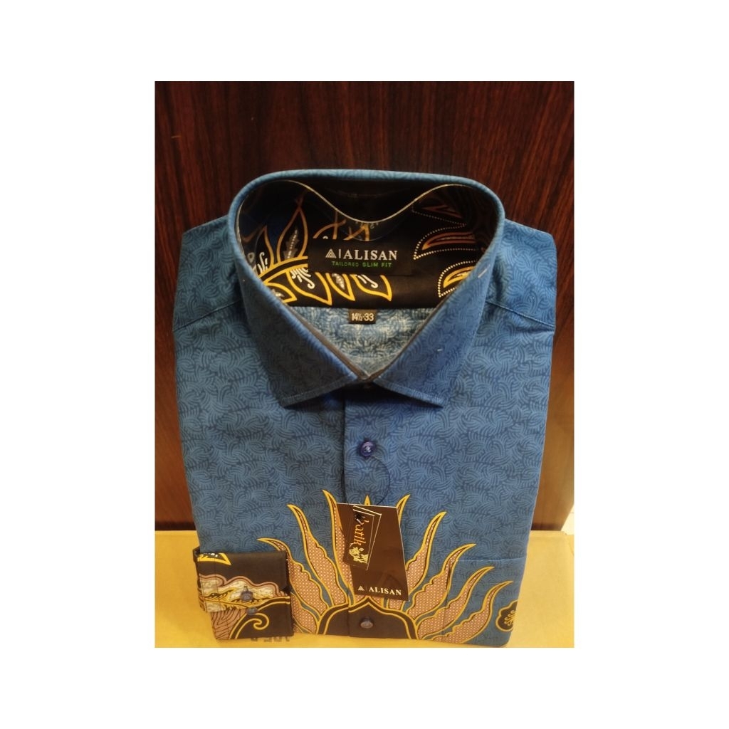 Alisan Batik Motif Akar Lengan Panjang Slimfit