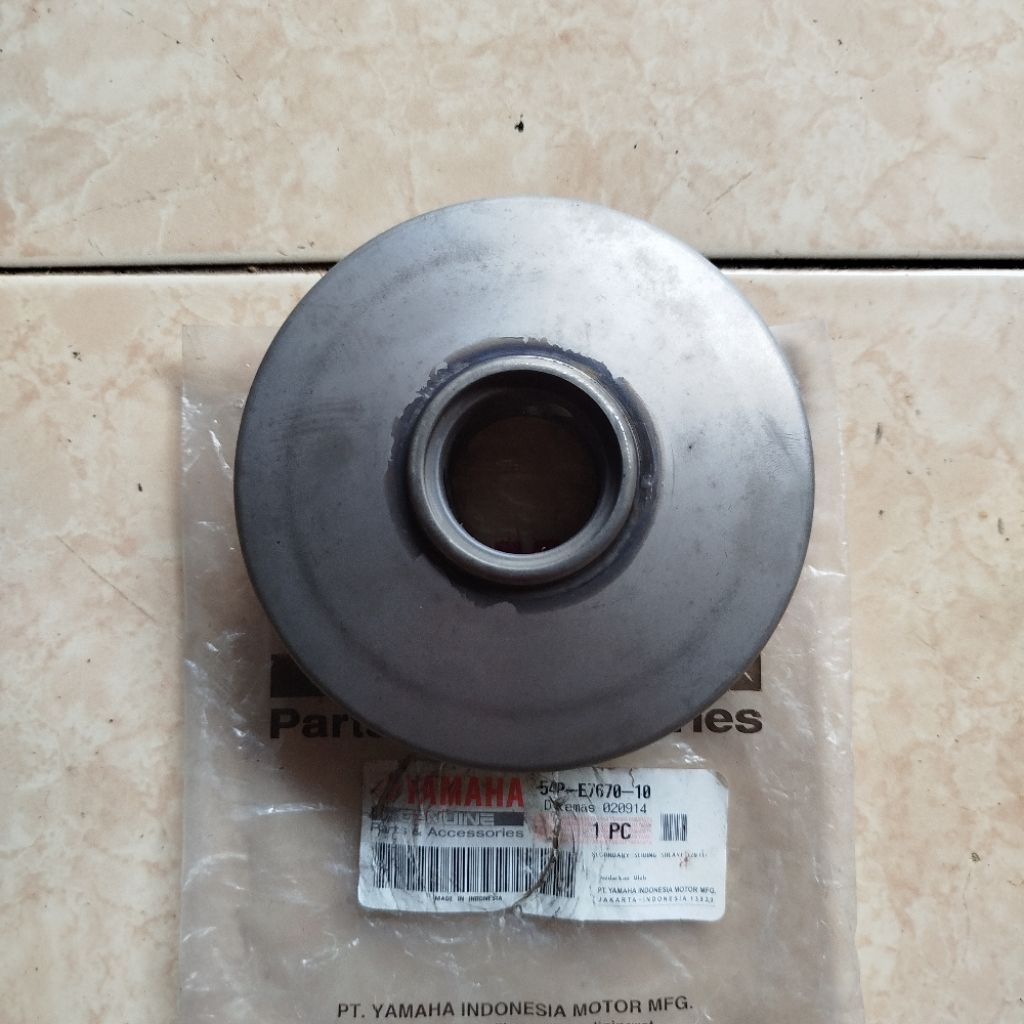 Secondary Sliding Sheave Pully Belakang Luar Mio GT 125 Original YGP 54P-E7670-10