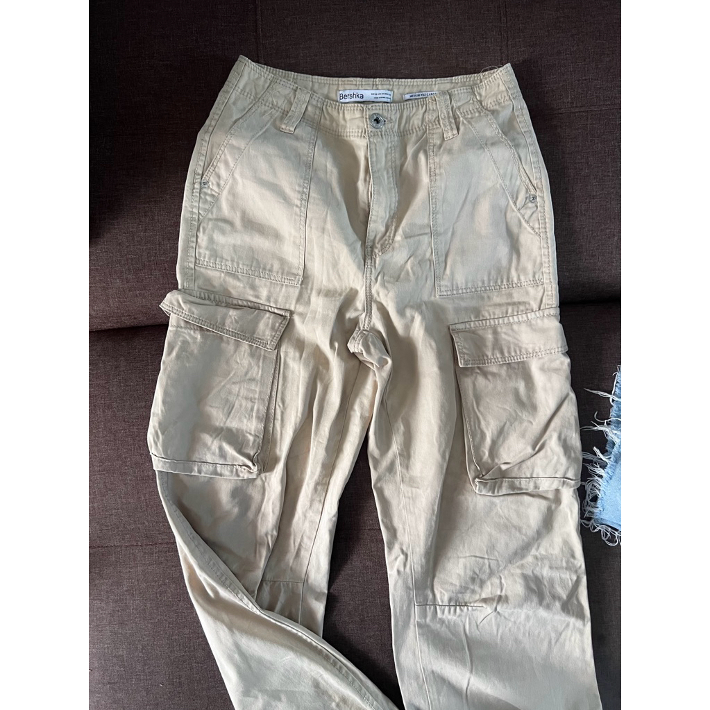 bershka jeans cargo