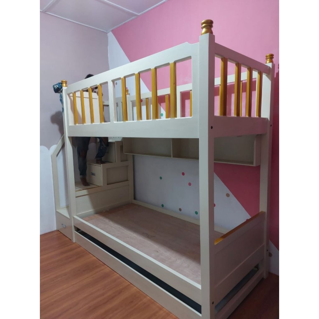 Tempat Tidur Tingkat / Dipan Tingkat