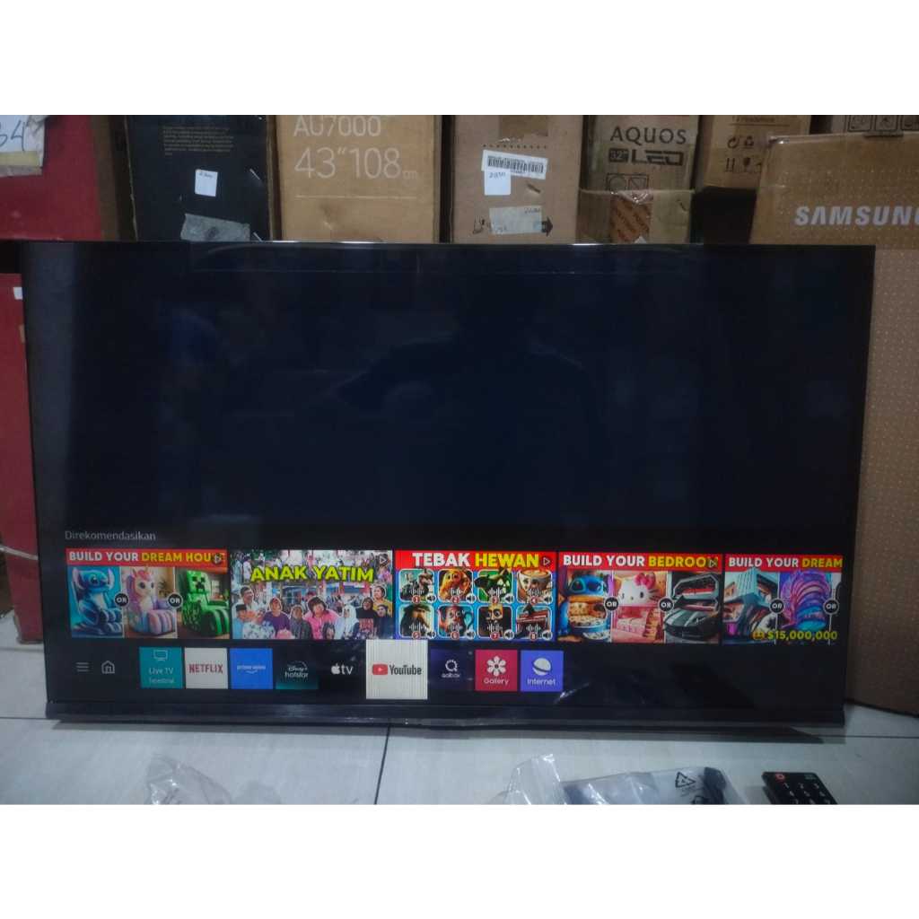TV LED SAMSUNG 32 IN SMART TV YOUTUBE DIGITAL TV KONDISI BEKAS PEMAKAIAN  7428F