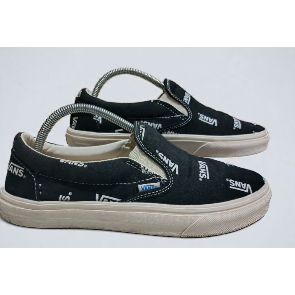 Sepatu Vans Slip on Size 43 Insole 28