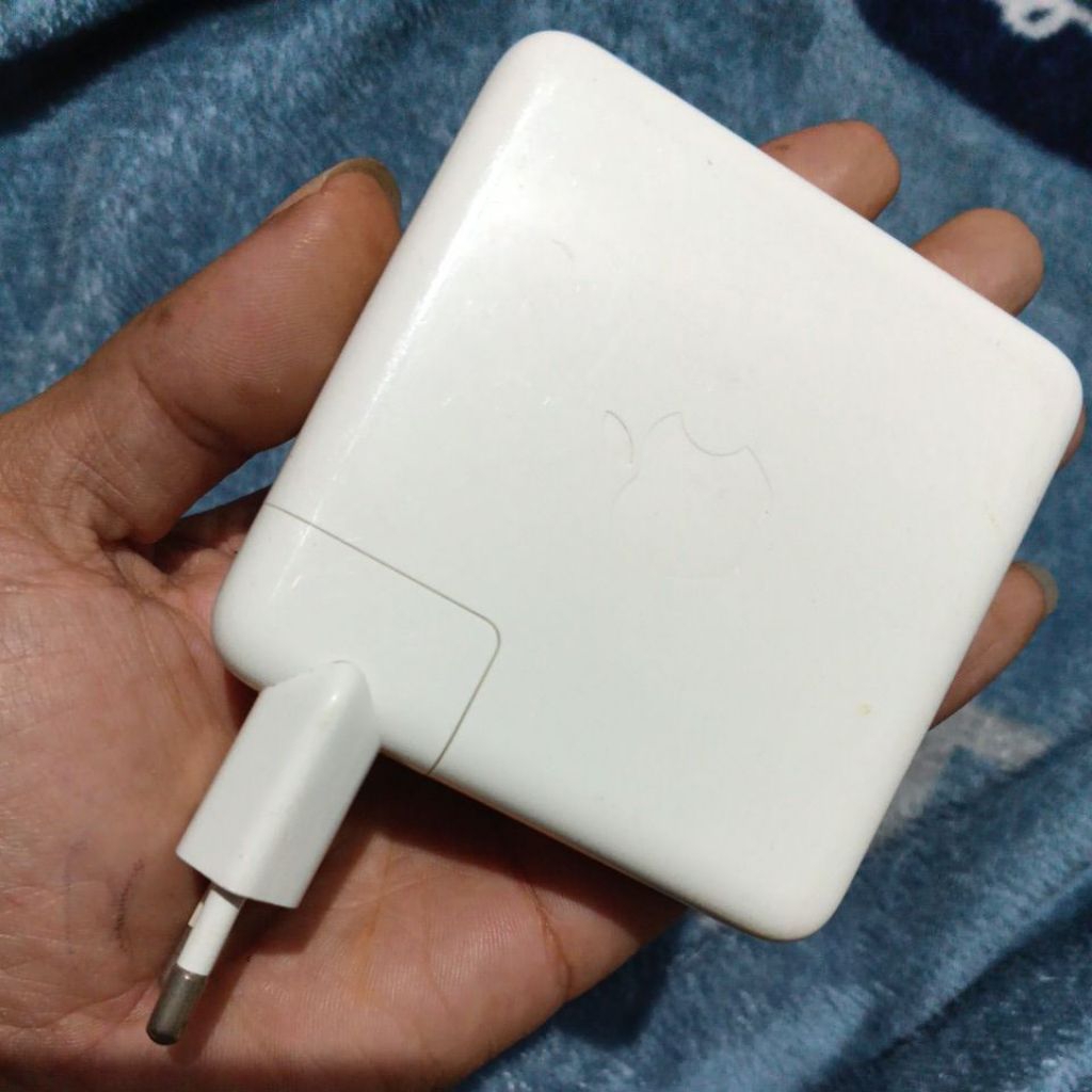 charger macbook 87 Watt original copotan ip