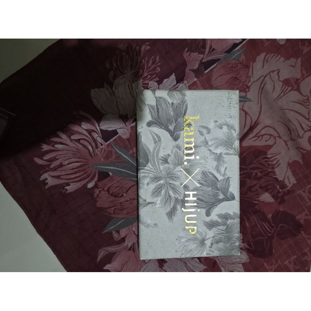Preloved Kami x Hijup Scarves