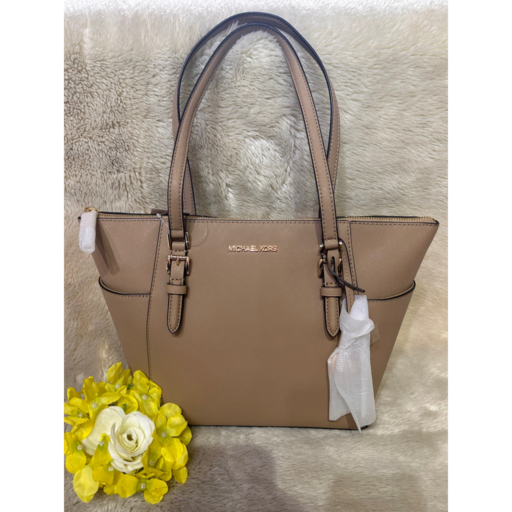 MK CHARLOTTE TZ TOTE LEATHER CAMEL