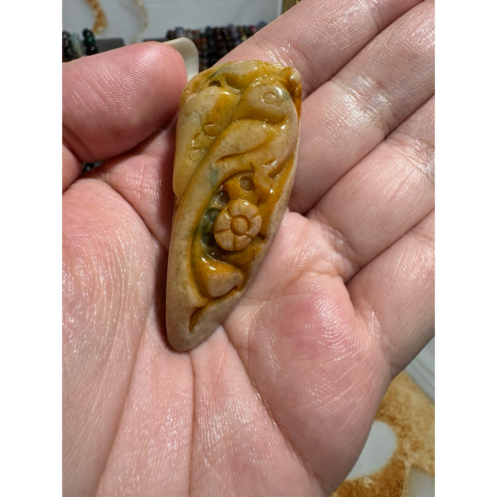 Liontin Giok Kuning Bird & Ruyi