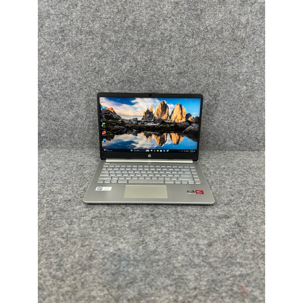 LAPTOP HP 14S - FQ1135AU AMD RYZEN 5 - 5500U 8GB/512GB LIKENEW