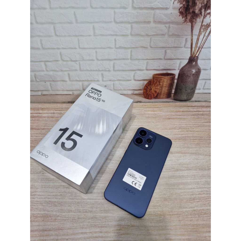 Oppo Reno 15 5G 12/256 (BNOB)