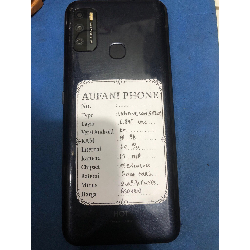 INFINIX Hot 9 play ram 4/64 minus pinggirnya