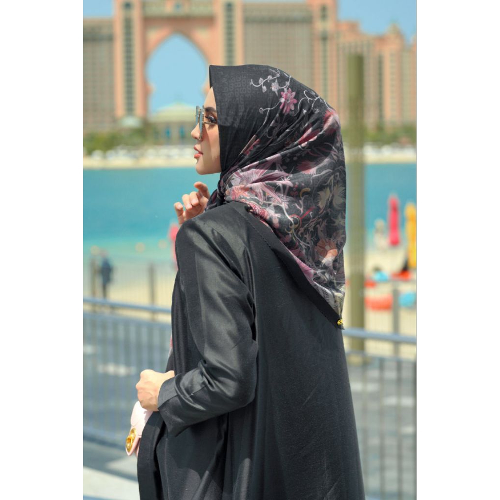 Buttonscarves Dubai 1 Black