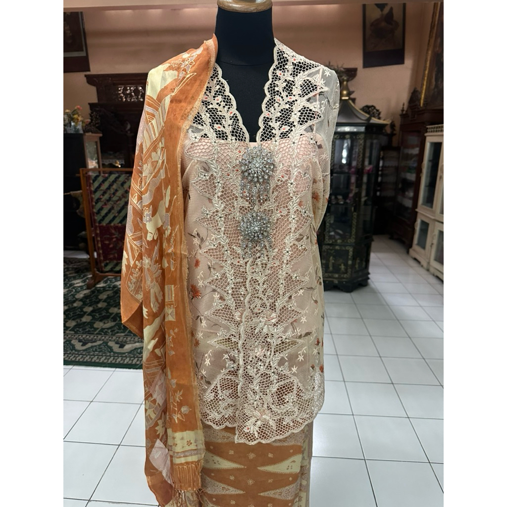 Bahan Kebaya Bordir/Kebaya Bordir/Bahan Kebaya Encim/Kebaya Encim/Bahan Kebaya Krancang/Bahan Kebaya