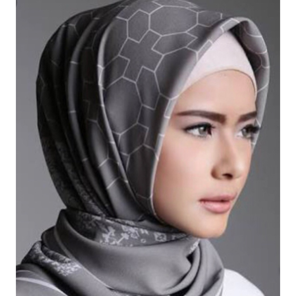 PL Riamiranda Minang Heritage Scarf