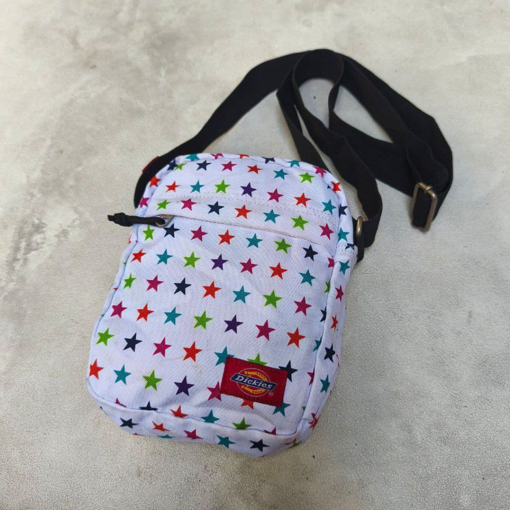 Tas sling dickies putih motif bintang
