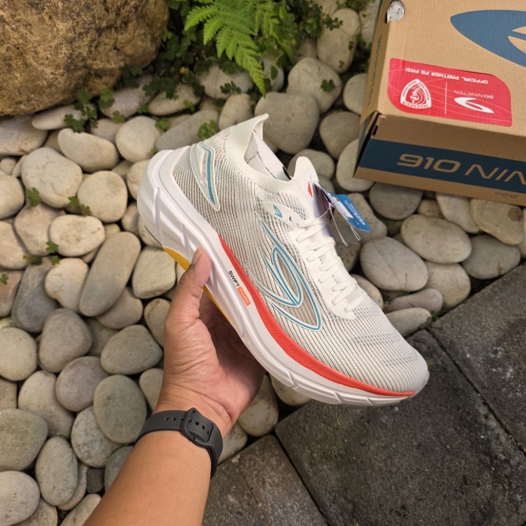 910 NINETEN KISHI RUN 2.0 - PUTIH
