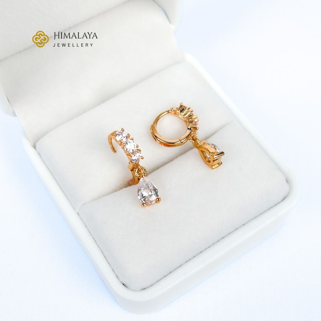 Anting Stud Tusuk Sumpel Motif Permata Baris Tetes Air Sedan Bahan﻿ Tembaga Lapis Emas Hongkong Hima