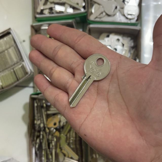 Bahan Kunci Yale . Bahal Kunci Pintu Yale bulat . Bahan Kunci 101