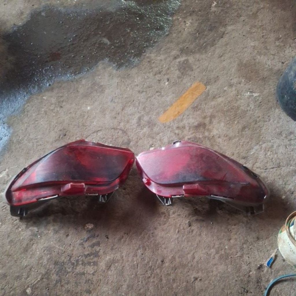 lampu  bemper belakang vios gen 3