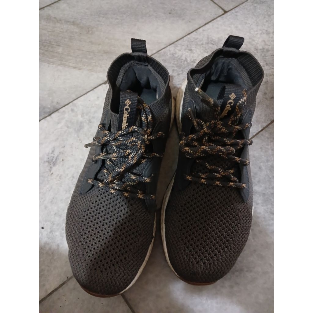 sepatu lari jogging. pl. branded