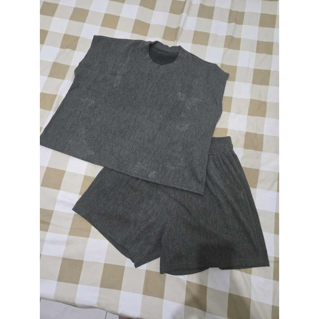 Preloved knit set