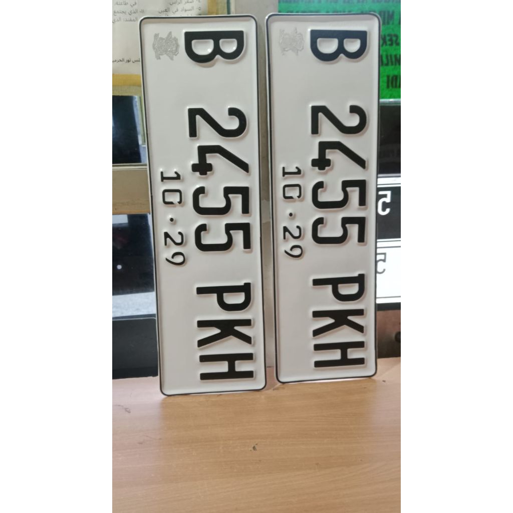 plat mobil font baru & font lama