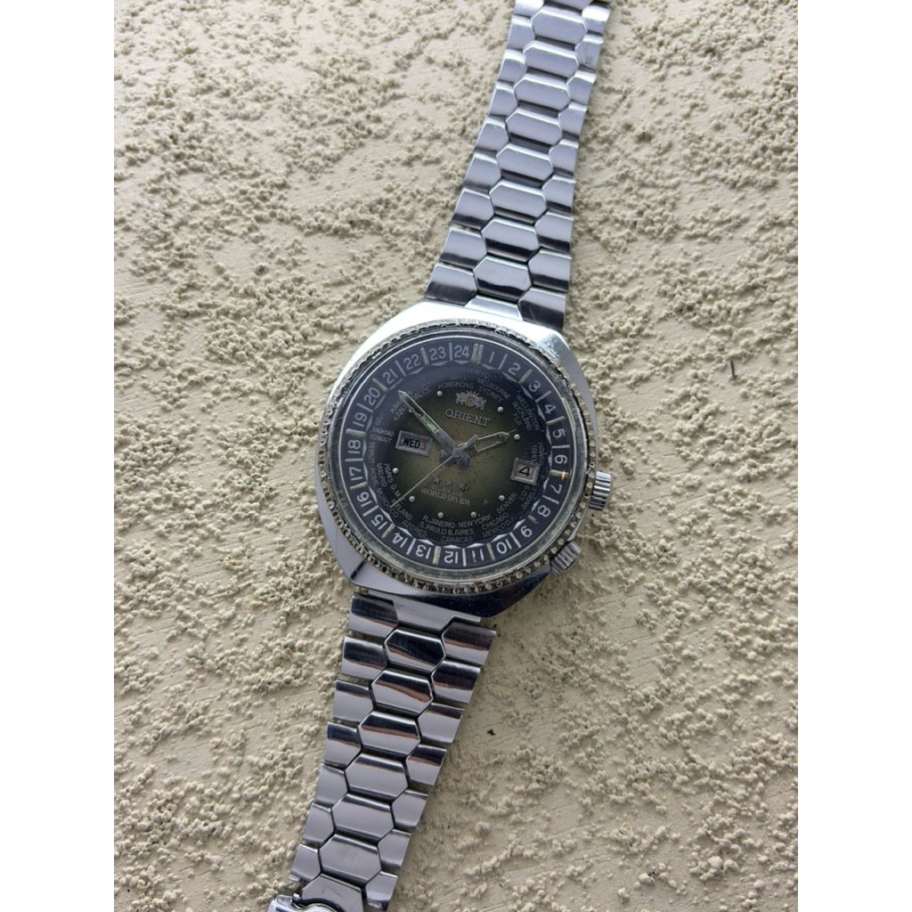 Arloji jam tangan Orient Worldtime Diver Green Dial Second Preloved