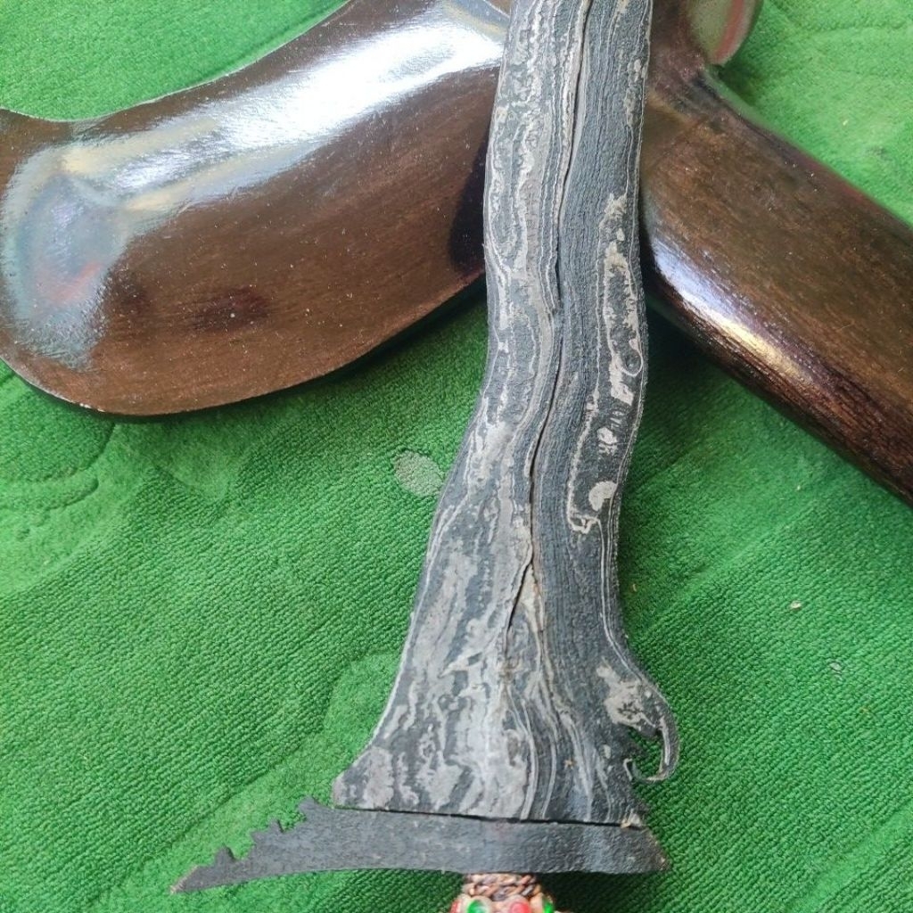 Keris Pamengkang jagat ( jangkung )