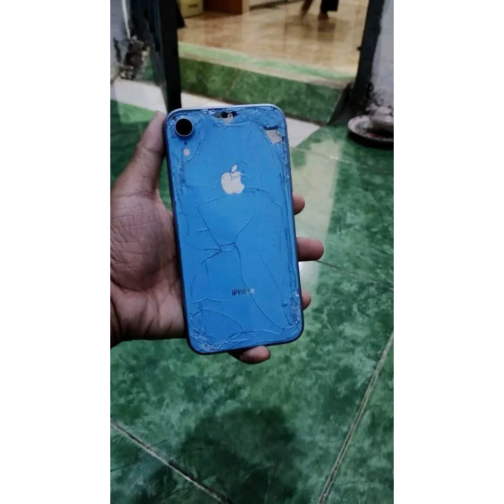 iphone xr lock icloud