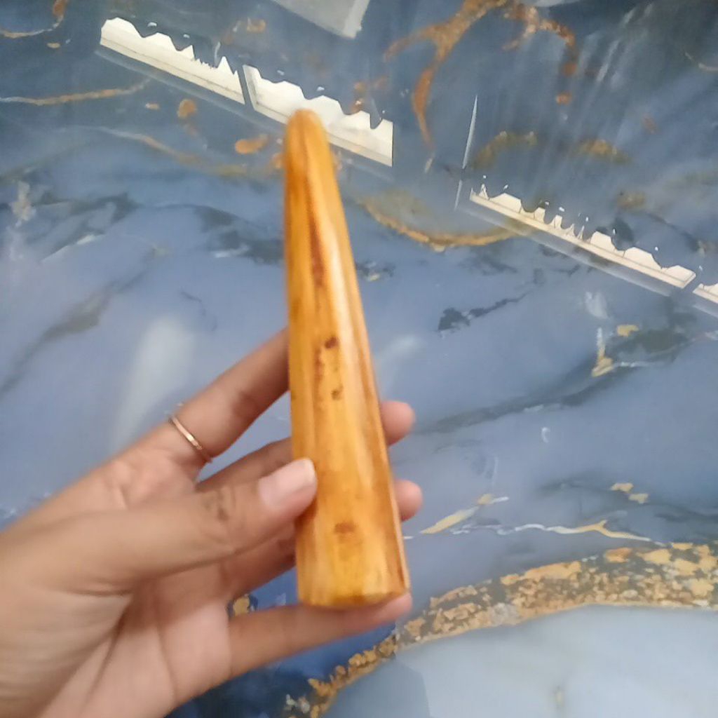 once pipa tulang paus