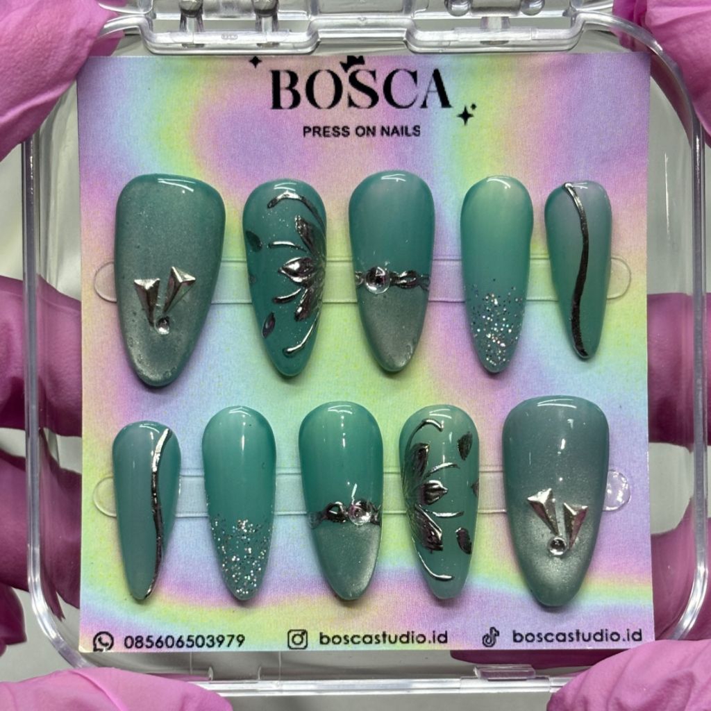 Press on nails tosca cat eye chrome silver custom nail art kuku palsu wisuda wedding boscastudio bos